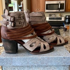 Freebird Nest. So sad to have to sell.